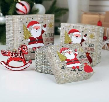 Коробка для подарков Дед Мороз с ёлкой малая 10*10*6 см